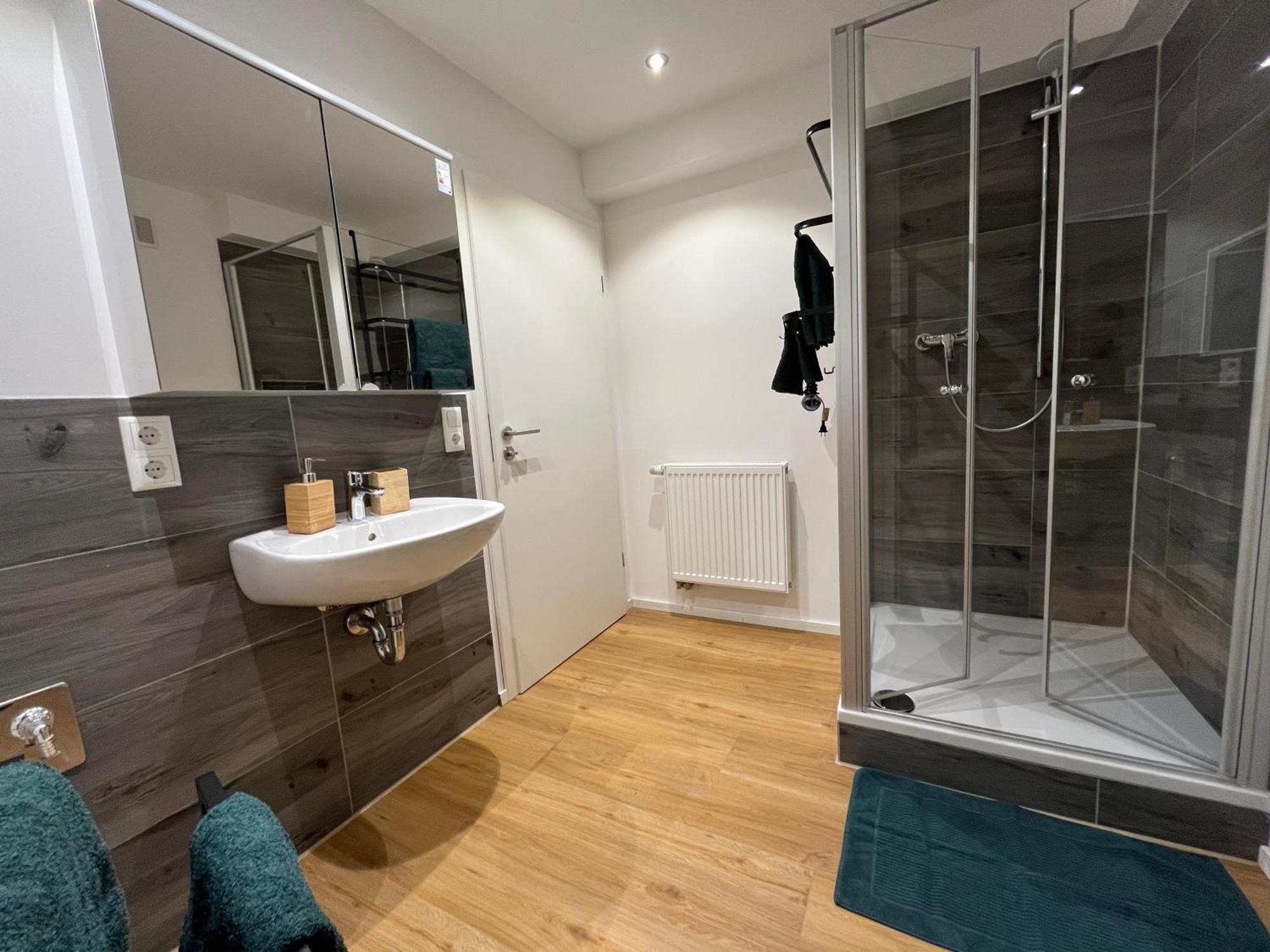 Traumhafte Business & Relax Wohnung Direkt Im Stadtkern Oettingens By Elation Homes Oettingen in Bayern 外观 照片